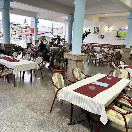 Restaurant & Apartments Jug Сутоморе Экстерьер фото