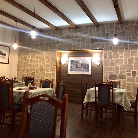 Restaurant & Apartments Jug Сутоморе Экстерьер фото
