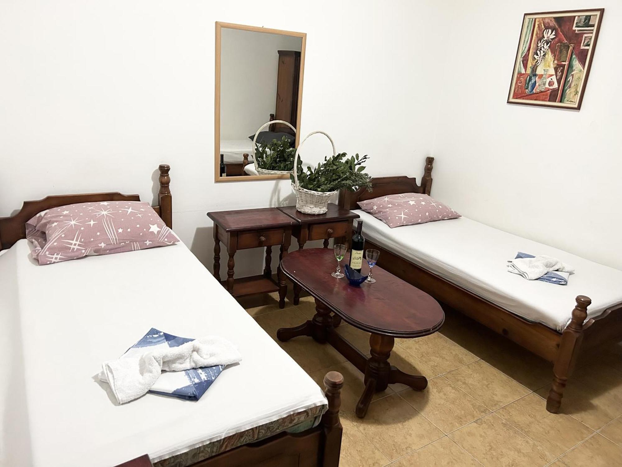 Restaurant & Apartments Jug Сутоморе Экстерьер фото
