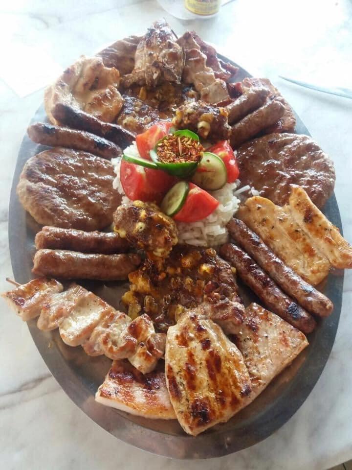 Restaurant & Apartments Jug Сутоморе Экстерьер фото